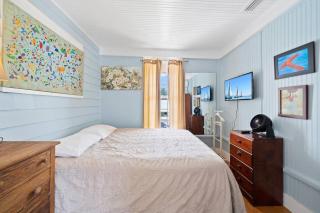 Downtown Loft with Parking - Steps to Restaurants & Nightlife - 1