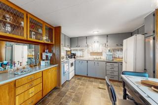 1-BR Cozy Retreat with Scenic Views and Patio -  - 5