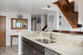 Overlook 48 with Wintergreen Advantage - Wintergreen - 4