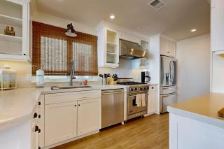 Bayfront Beauty - Newport Beach - 1