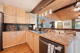 Cozy retreat on private estate with Hot Tub - 2