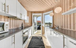 Gorgeous Home In Ulfborg With Kitchen - 4