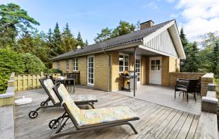 3 Bedroom Nice Home In Nexø - Neksø - 1