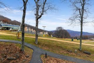 Timbers Studio 47 with Wintergreen Advantage - Wintergreen - 5