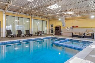 Comfort Inn & Suites - Triadelphia - 0