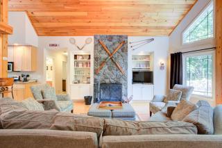 Cabin Blue Ridge with Wintergreen Advantage - 5