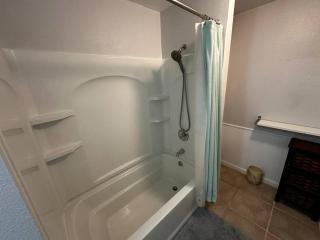 Furnished Basement Apartment - Ferndale - 3