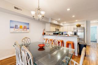 Ocean Reach --- 21 Bellevue St Unit 5 - 4