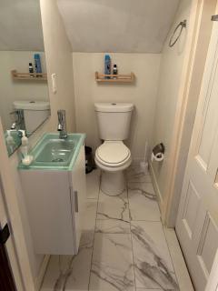 HomeStay Near Downtown Boston - Andrew Station Area - 3