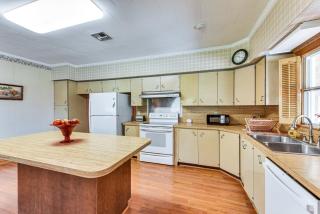8 Mi to Lafayette Dog-Friendly Home with Large Yard - 2