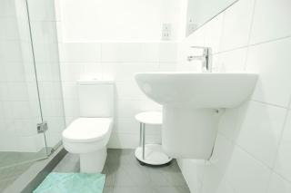 Luxe Apt close to Airport&Mall with a Rooftop Pool - Accra - 7