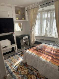 Small Double Room OVO Wembley Stadium - Londres - 5