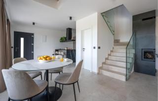 Cozy Home In Bale - Bale - 3