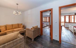 4 Bedroom Lovely Home In Selce - Selce - 7