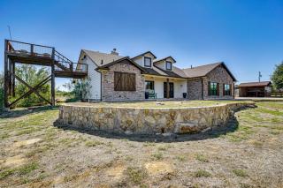 Hot Tub and Fire Pit Possum Kingdom Lake Retreat! - 8