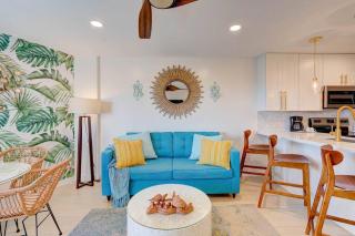 It's Tiki Time in the Keys Ocean Pointe 1413 - 9
