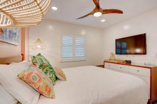 It's Tiki Time in the Keys Ocean Pointe 1413 - 2