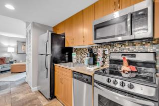 Oceanfront Perfect Couples Getaway - Myrtle Beach - 3