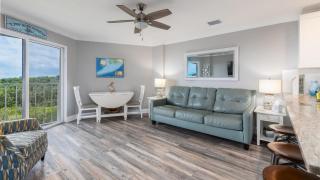 Sea View and Sunrise Top Floor Ocean Pointe 2412 - Key Largo - 6
