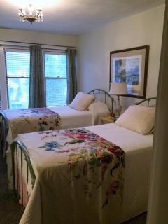 Terrace Inn and 1911 Restaurant - Petoskey - 6