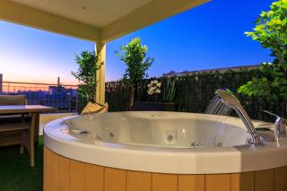 Aiolos Rooftop JUCCUZI with view near the centre - Atene - 6