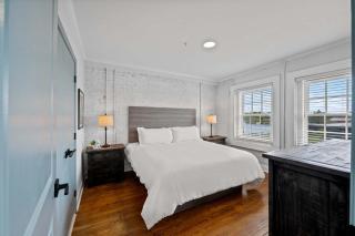 Discover Conway Trendy Downtown Loft - Conway - 9