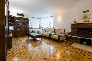 Azure Stay in Downtown Brasov - Free Parking - Brasov - 5