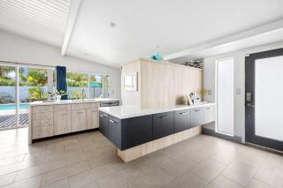 Club 915 Getaway- Pool BBQ and Pet Friendly - 2