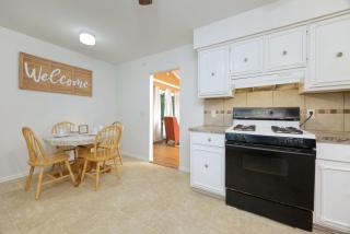 Columbus Cabin Wooded Retreat W Large Yard - Columbus - 1