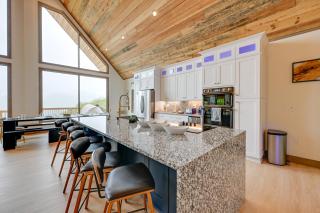 Nantahala Forest Cabin with Fire Pits and Hot Tub! - Andrews - 2