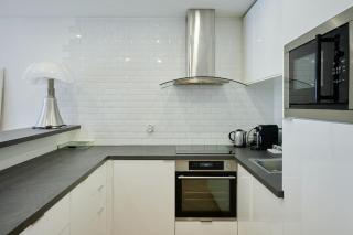 Appartement type F2 rénové- Quartier Elysée - Paris - 3