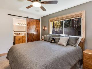 Luxury Single Level, Great Location, Hot Tub, Arcade - South Lake Tahoe - 2