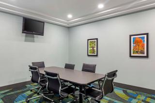 Best Western Plus North Shore Hotel - 4
