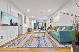 Cozy modern 2bd 2bt home 15 mins to every major attractions - 0