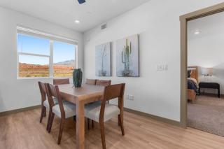 Red Rock Oasis - Brand New Home 3-Bed Sleeps 10 - Washington - 3