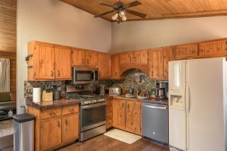 Gorgeous Cabin 3 Rooms & 2 Baths - 8