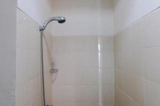 Best Deal Studio at Harvard Jatinangor Apartment By Travelio - 3