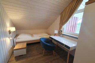 Ferienhaus mit Terrasse und Balkon - Granzow - 2