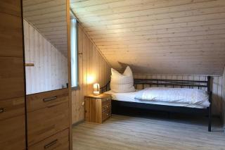 Ferienhaus mit Terrasse und Balkon - Granzow - 4