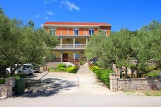 Apartments Veselka, Lumbarda - One Bedroom Apartment with Terrace and Garden View Apt 6 - Lumbarda - 3