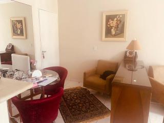 300m da Praia da Enseada apartamento de 1 quarto pra até 6 hóspedes - 1