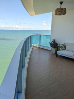 Beachfront Apt with optional cook and airport pickup - 8