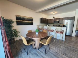 Spacious 2 bedroom/2.5 bathroom Townhome - 7