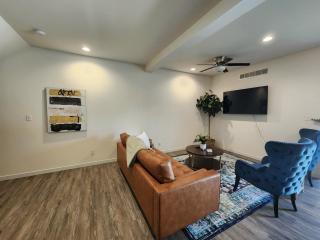 Spacious 2 bedroom/2.5 bathroom Townhome - 5