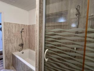 Appartement Centre-Ville avec Parking - 4 à 6 pers, Cauterets - FR-1-234-326 - Cauterets - 2