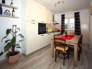 Apartment Milenka - Four Bedroom Apartment with Terrace - 3