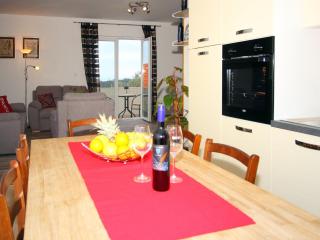 Apartment Milenka - Four Bedroom Apartment with Terrace - 4