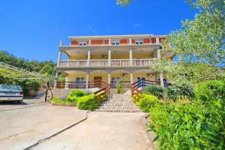 Apartments Veselka, Lumbarda - One Bedroom Apartment with Terrace and Garden View Apt 1 - Lumbarda - 2