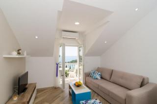 Apartments Marmo - Superior One Bedroom Apartment with Balcony and Sea View Apartman 3 - Mlini - 4