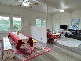 YOUR PERFECT HILO HOMEBASE - Sleeps 10 with AC, WD, BBQ - Hilo - 2
